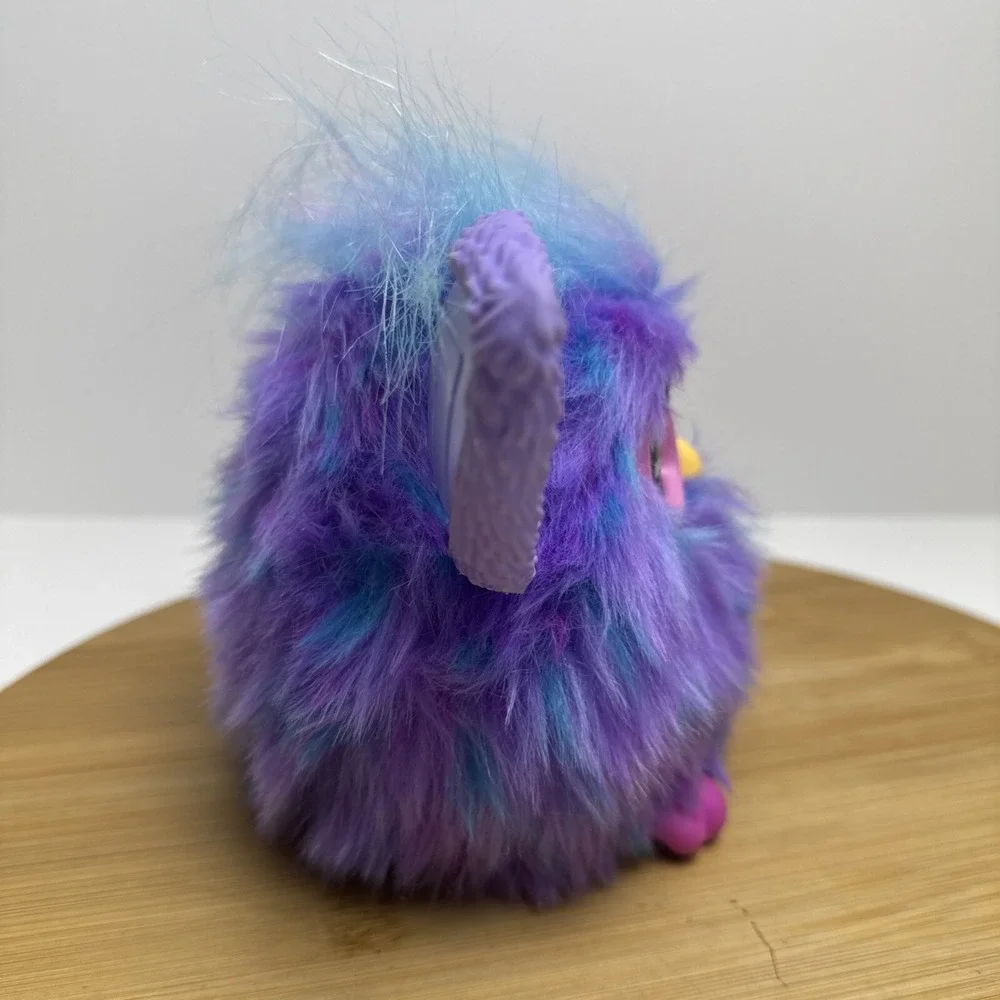 Hasbro Furby 2023‎ Interactive Purple And Blue Talks Ears Move/Light Up- Tested
